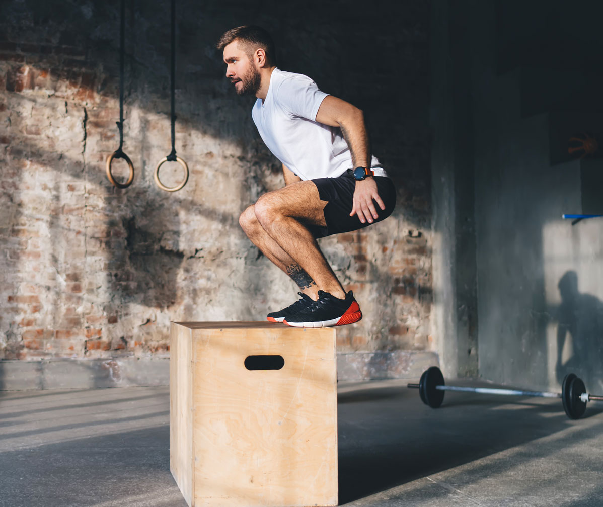 Explosieve box jump training voor kracht en core bij mountainbikers